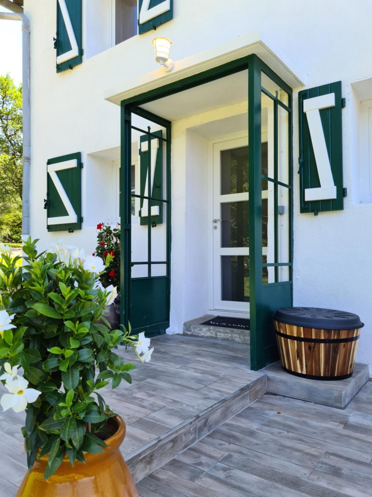 Pont-de-Larn Gite Confortable Avec Spa Prive Et Confort Moderne מראה חיצוני תמונה