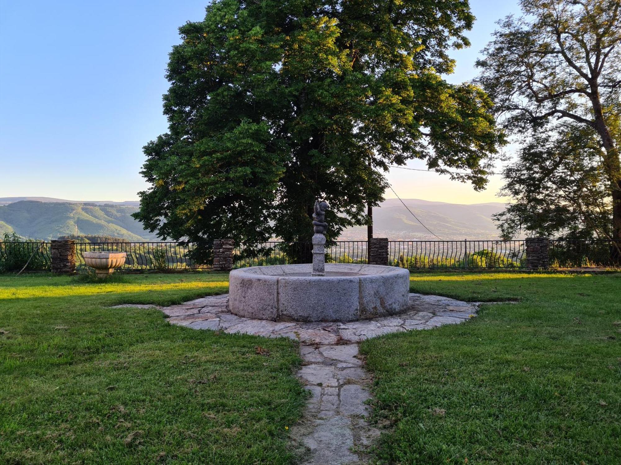 Pont-de-Larn Gite Confortable Avec Spa Prive Et Confort Moderne מראה חיצוני תמונה